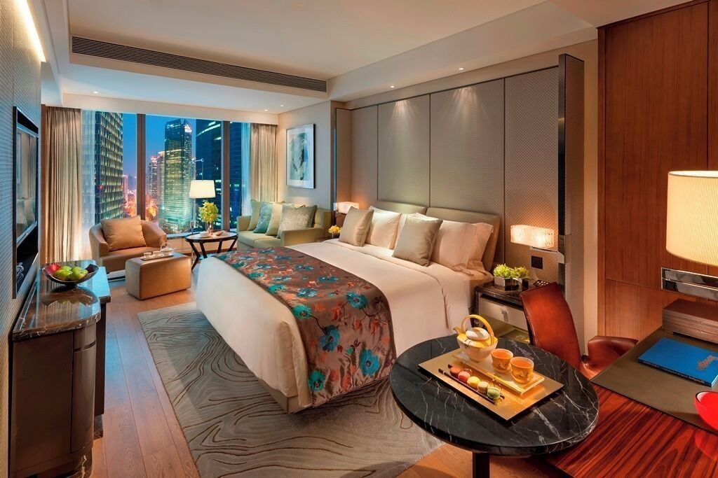 Minibar, in-room safe, desk, laptop workspace