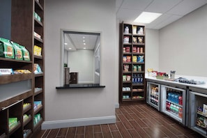 Snack bar - Hampton Inn Statesboro (Statesboro)