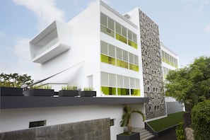 Exterior - Luna2 Seminyak by Premier Hospitality Asia (Seminyak)