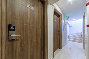 Ropa de cama de alta calidad y minibar