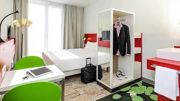 Comfort-Zimmer, 1 Doppelbett (All Comfort) | Individuell dekoriert, Schreibtisch, schallisolierte Zimmer