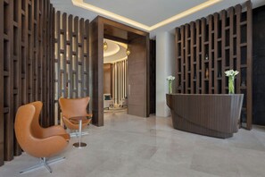 Sauna, baño de vapor, tratamientos corporales y aromaterapia 