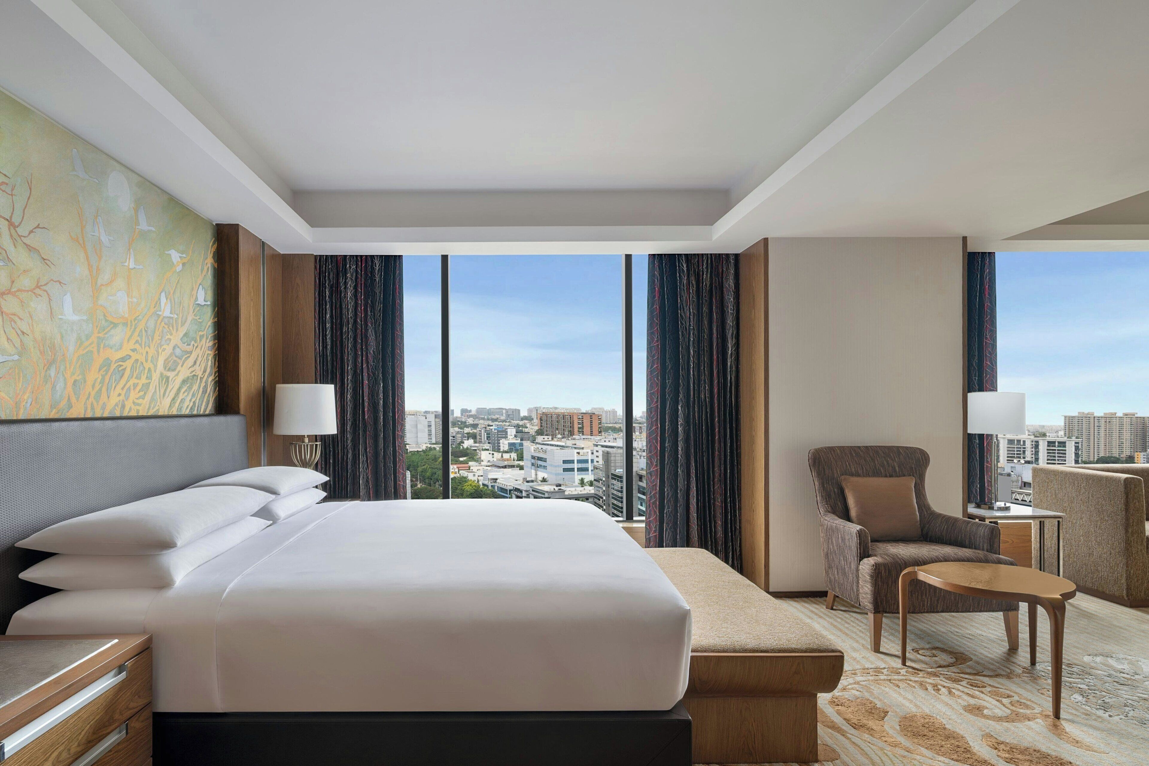 总统套房, 1 张特大床 | 高档床上用品、羽绒被、迷你吧、客房内保险箱