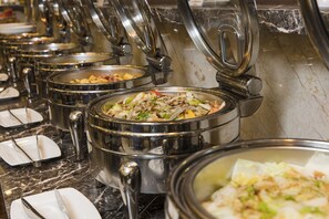 Frukostbuffé varje dag mot avgift