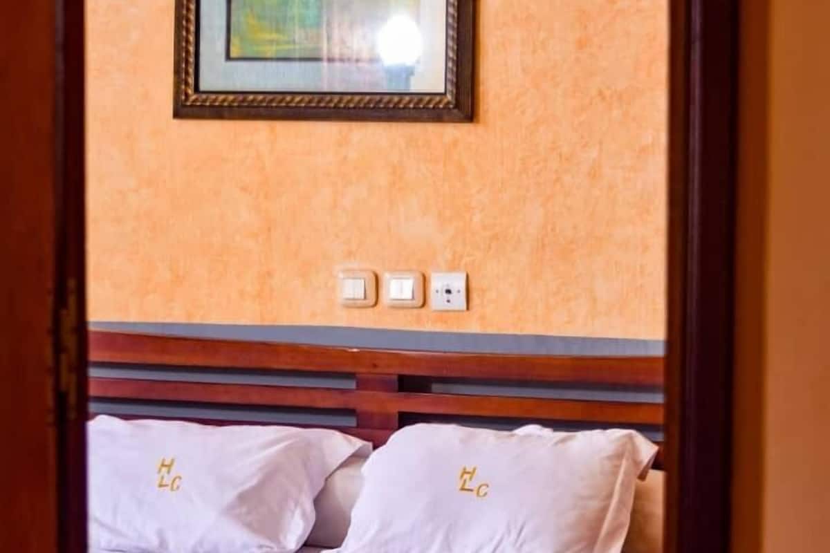 double room | individually furnished, desk, blackout curtains, free wifi