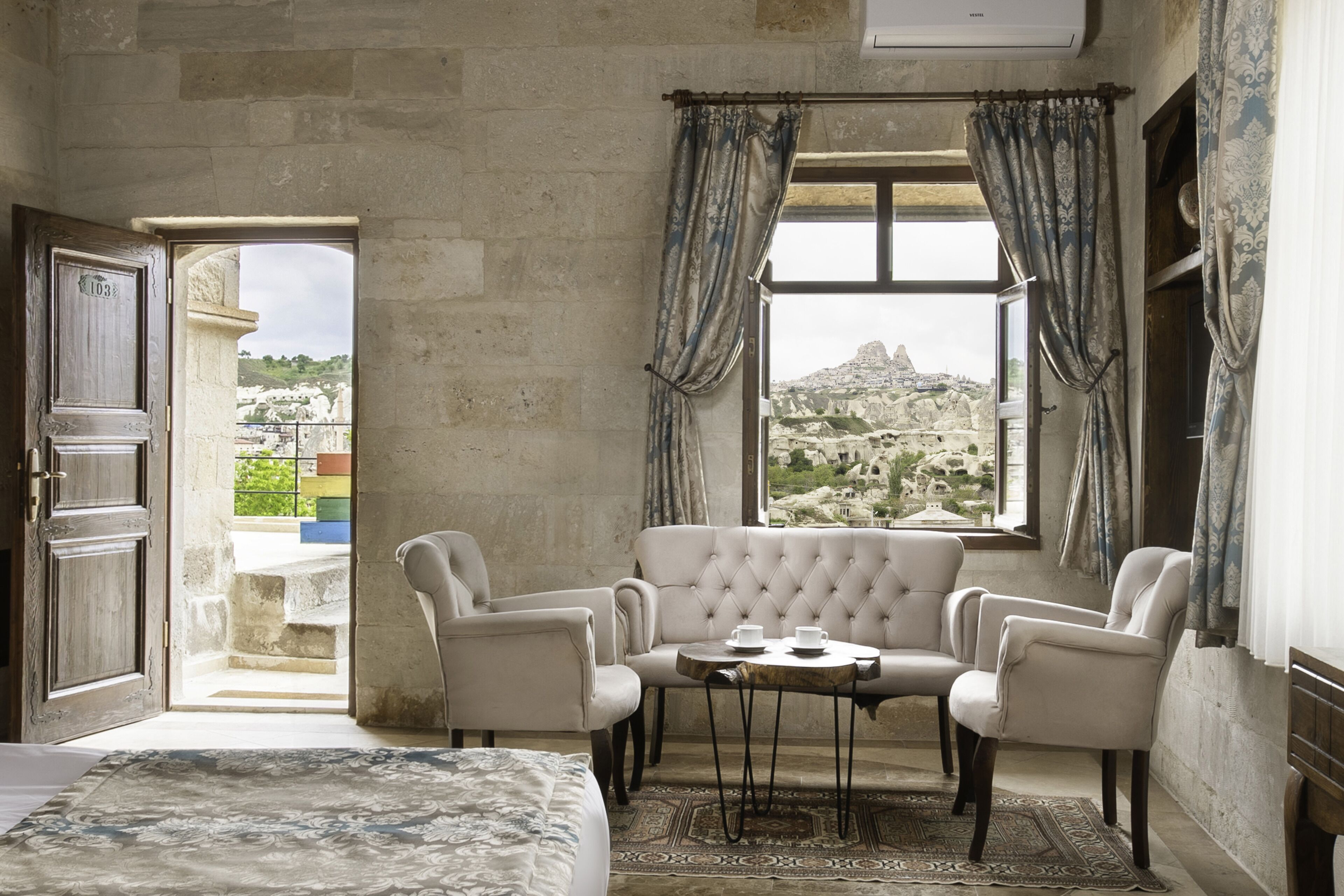 103 deluxe room with balcony (topfloor) | 1 bedroom, premium bedding, minibar, in-room safe