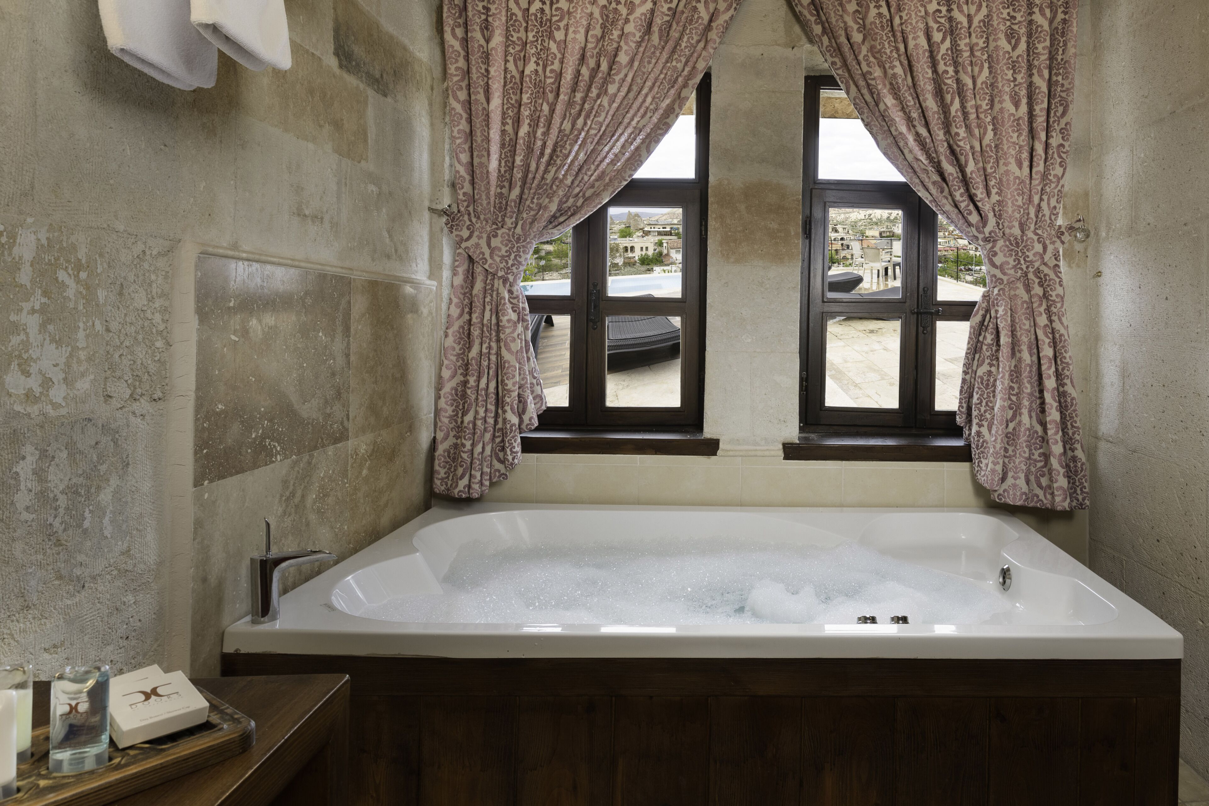 1 bedroom, premium bedding, minibar, in-room safe