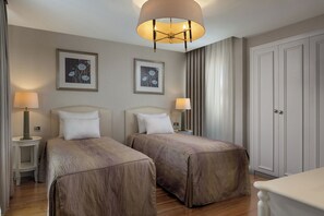 Exclusive Villa | Free minibar, in-room safe, desk, laptop workspace - Titanic Deluxe Golf Belek (Serik)