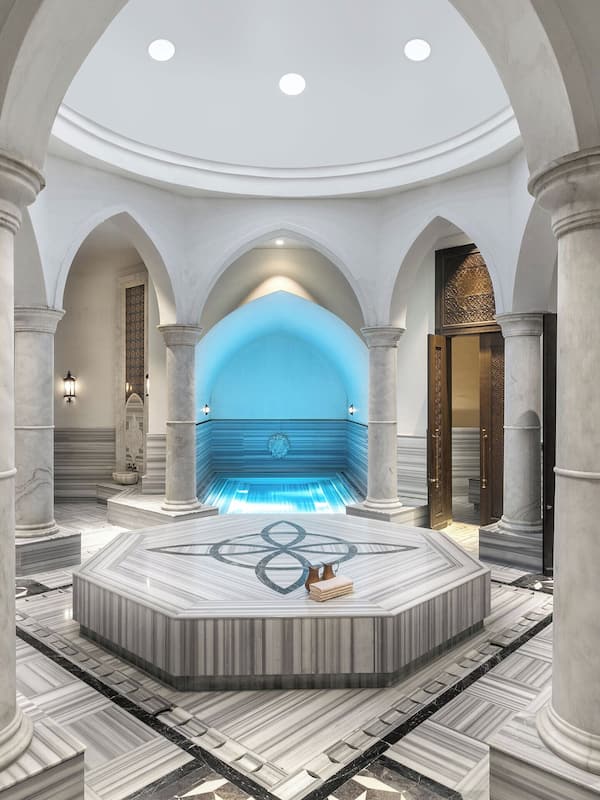Couples treatment rooms, sauna, hot tub, steam room, Turkish bath
