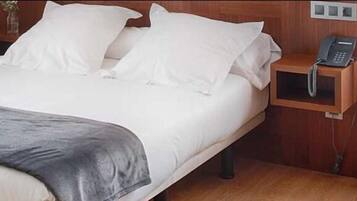 1 bedroom, minibar, in-room safe, desk