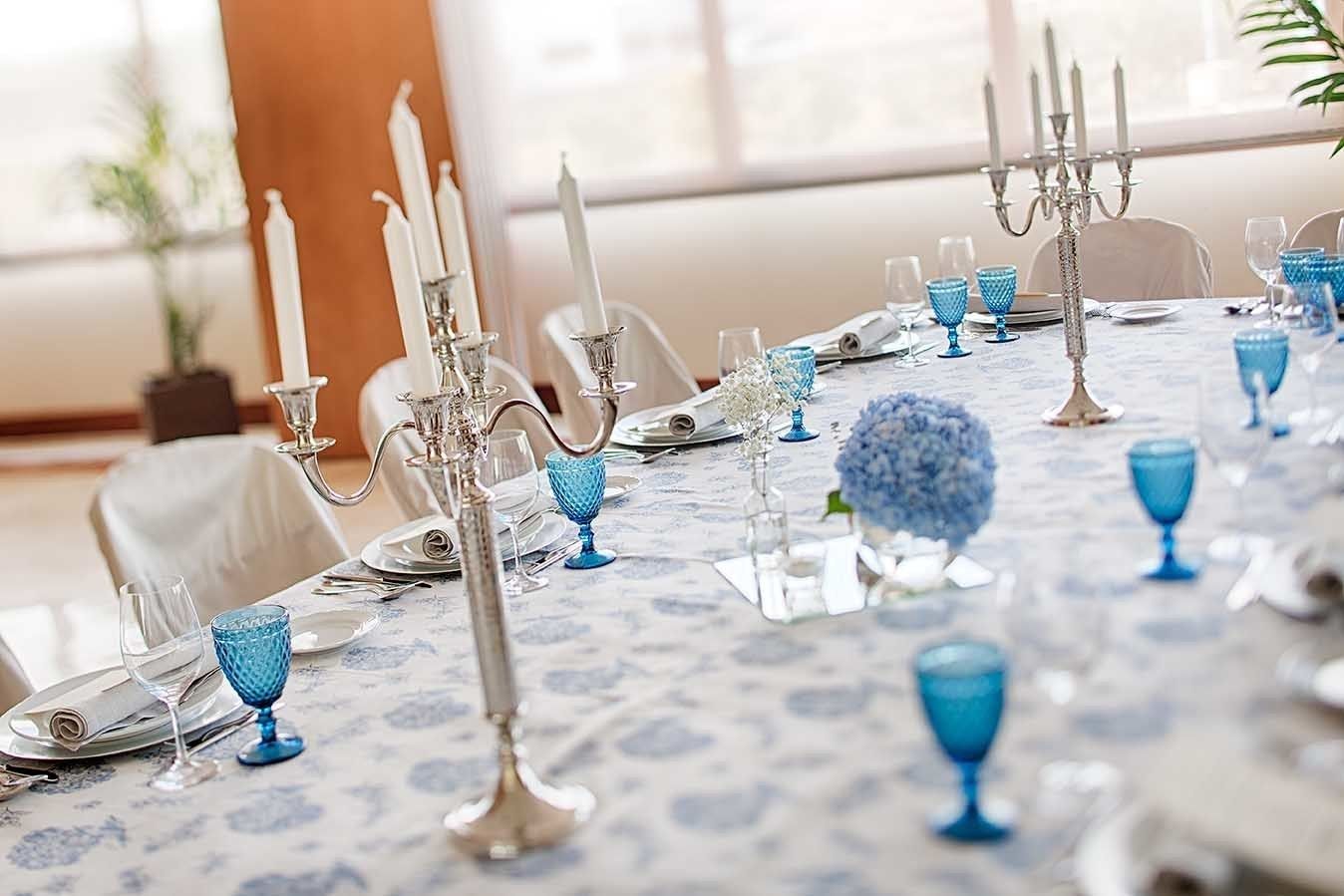 breakfast, lunch, dinner served; local cuisine