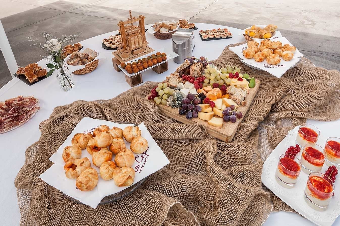 breakfast, lunch, dinner served; local cuisine