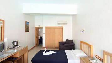 Egyptian cotton sheets, in-room safe, free WiFi