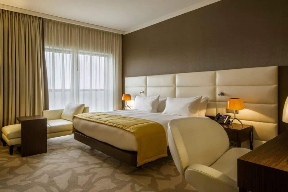 presidential suite | premium bedding, minibar, in-room safe, desk