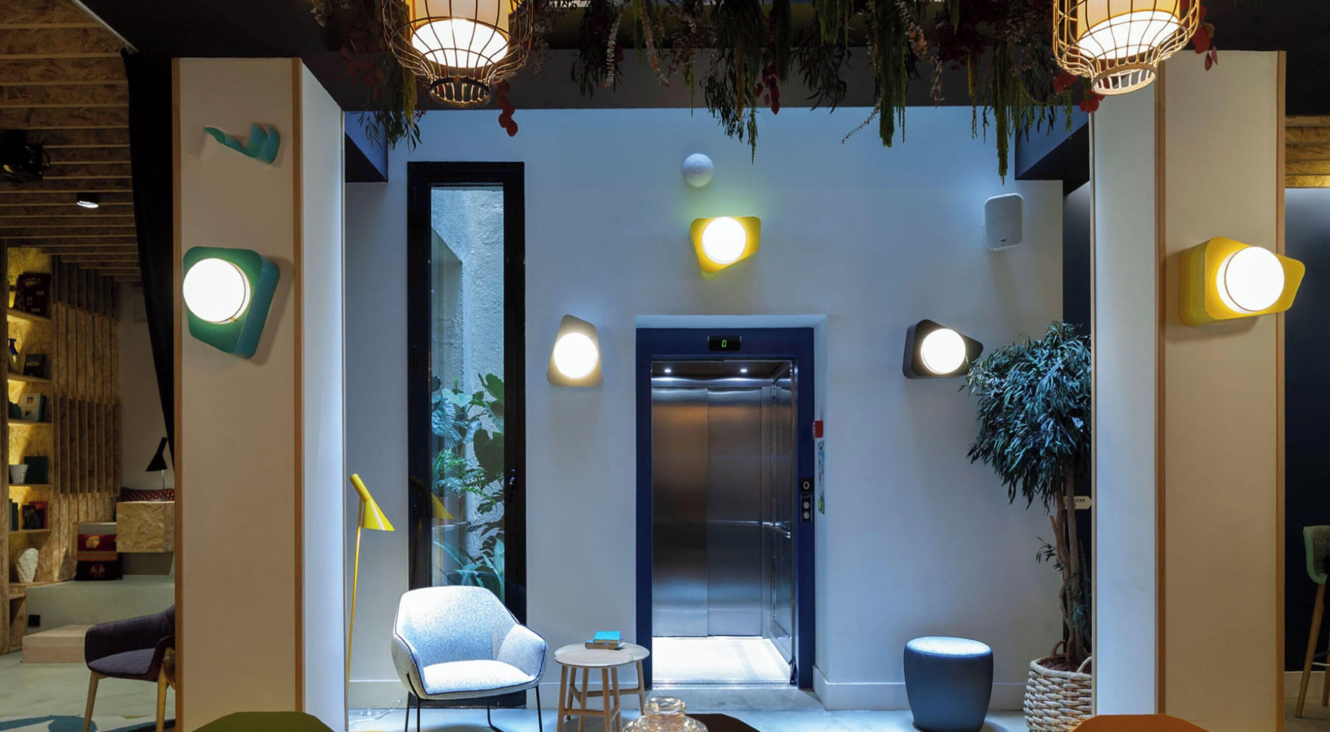 Télévision LED de 30 pouces avec chaînes numériques, télévision