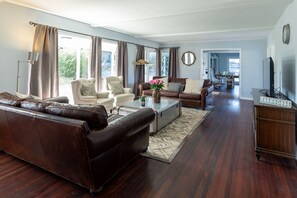 Deluxe House, 3 Bedrooms | Living room | TV - Apple Tree Inn (Julian)