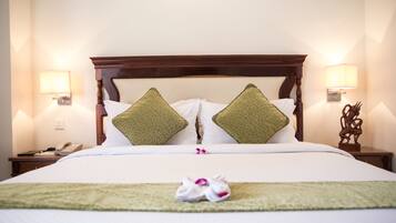 Minibar, coffres-forts dans les chambres, décoration personnalisée