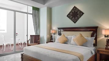 Deluxe Room, 1 King Bed, Balcony | Balcony view