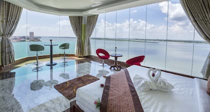 High Sky Hotel