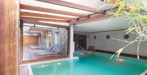Indoor pool - 2122 Hotel Art Design (Punta del Este)