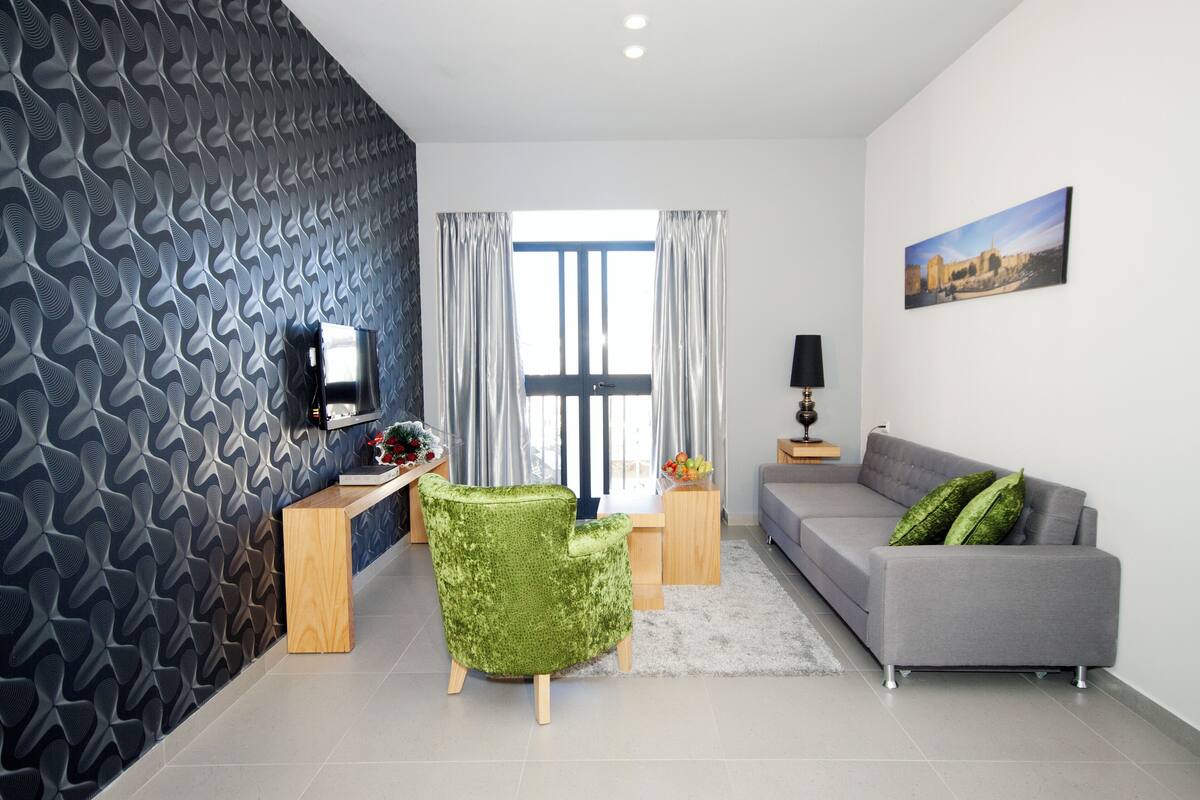 In-room safe, laptop workspace, blackout drapes, soundproofing