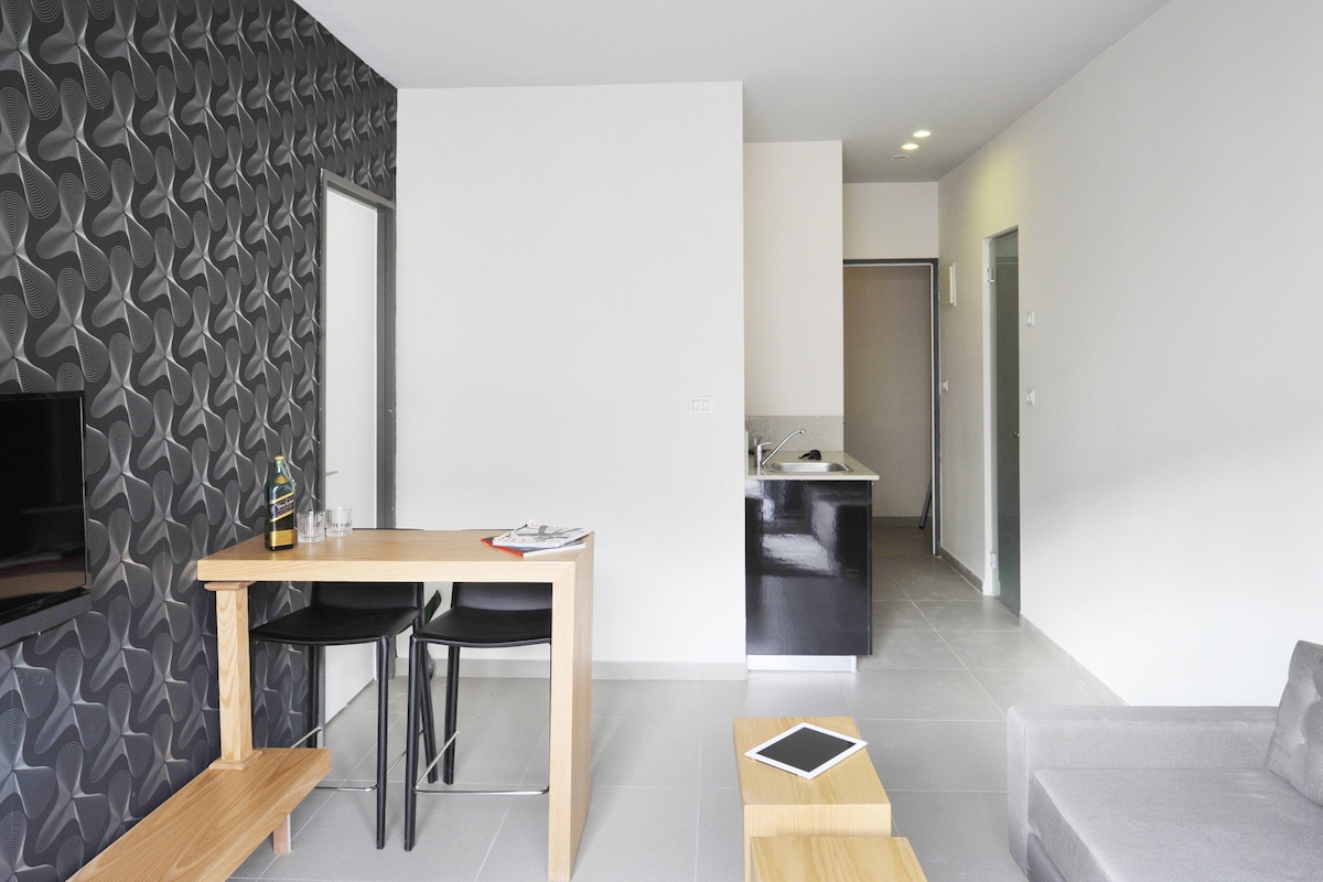 In-room safe, laptop workspace, blackout drapes, soundproofing