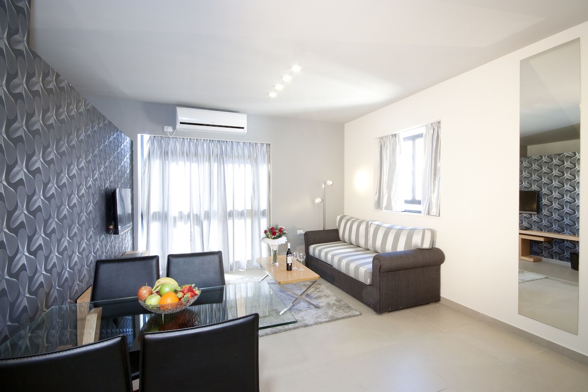 In-room safe, laptop workspace, blackout drapes, soundproofing