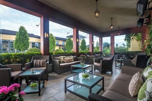 Terrace/patio - Mullingar Park Hotel (Mullingar)