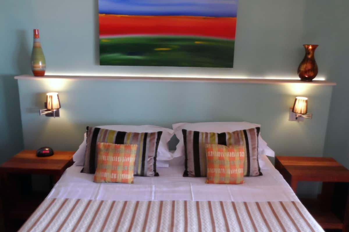 Superior tweepersoonskamer | Luxe beddengoed, een minibar, een strijkplank/strijkijzer, gratis wifi