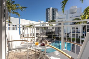 Suite, 1 Schlafzimmer, Poolblick | Blick vom Balkon