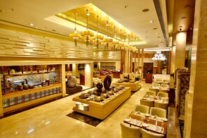 Breakfast, lunch, dinner served; international cuisine 