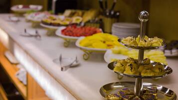 Daily continental breakfast for a fee