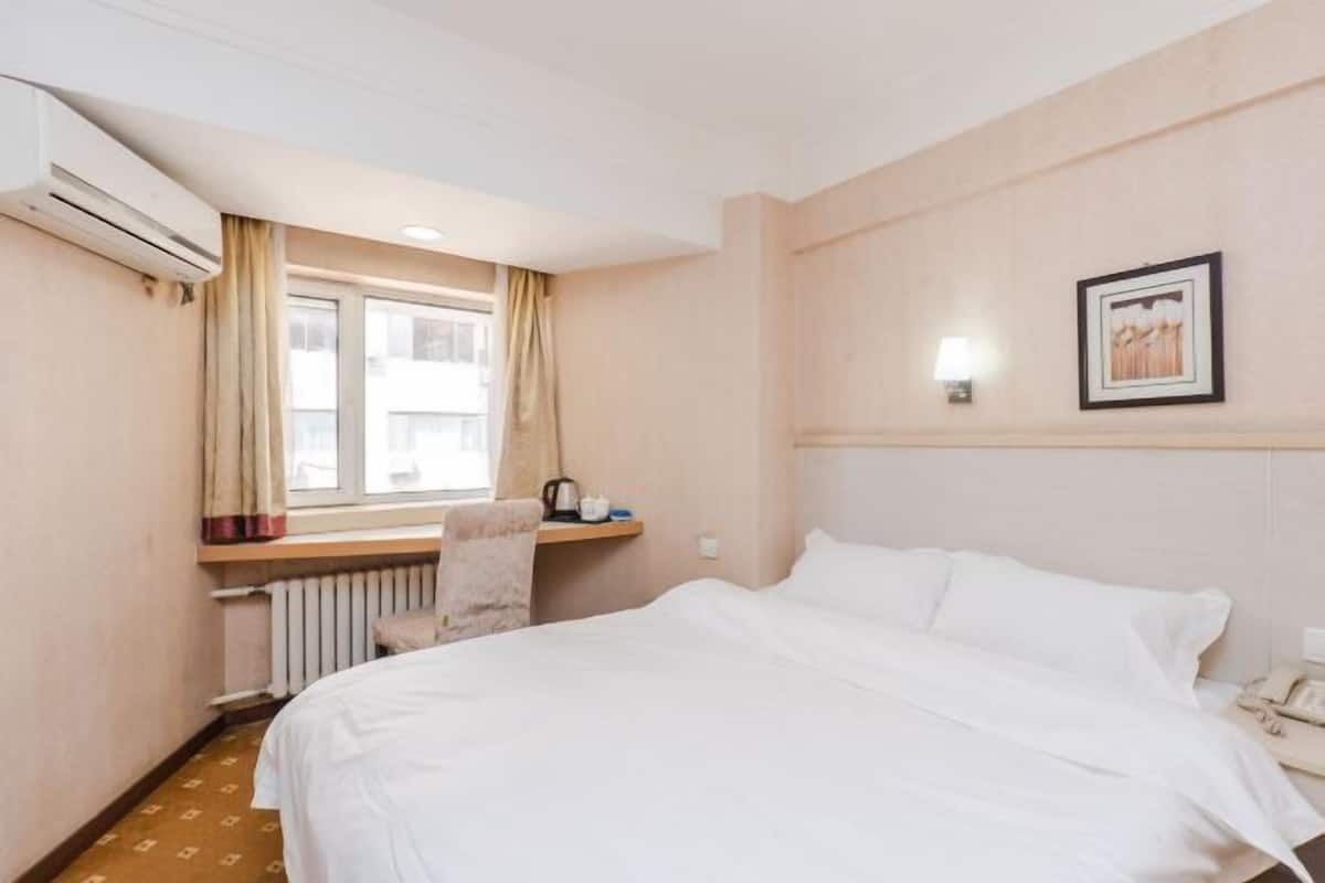 In-room safe, desk, blackout curtains, soundproofing