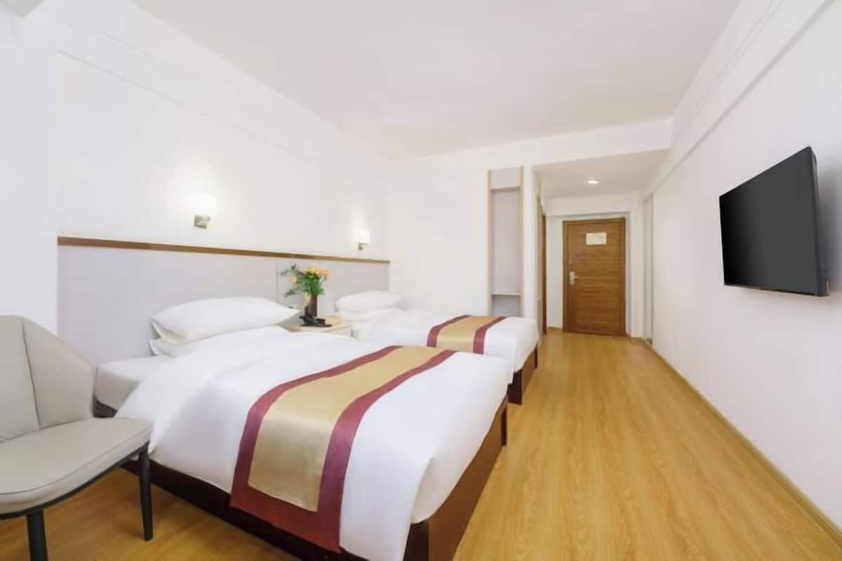 In-room safe, desk, blackout curtains, soundproofing