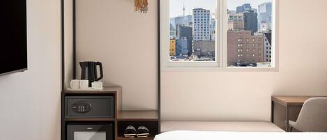 Bộ đồ giường cao cấp, két bảo mật tại phòng