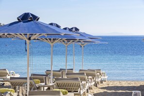 Beach nearby, beach towels - Villa Del Sol (Mykonos)