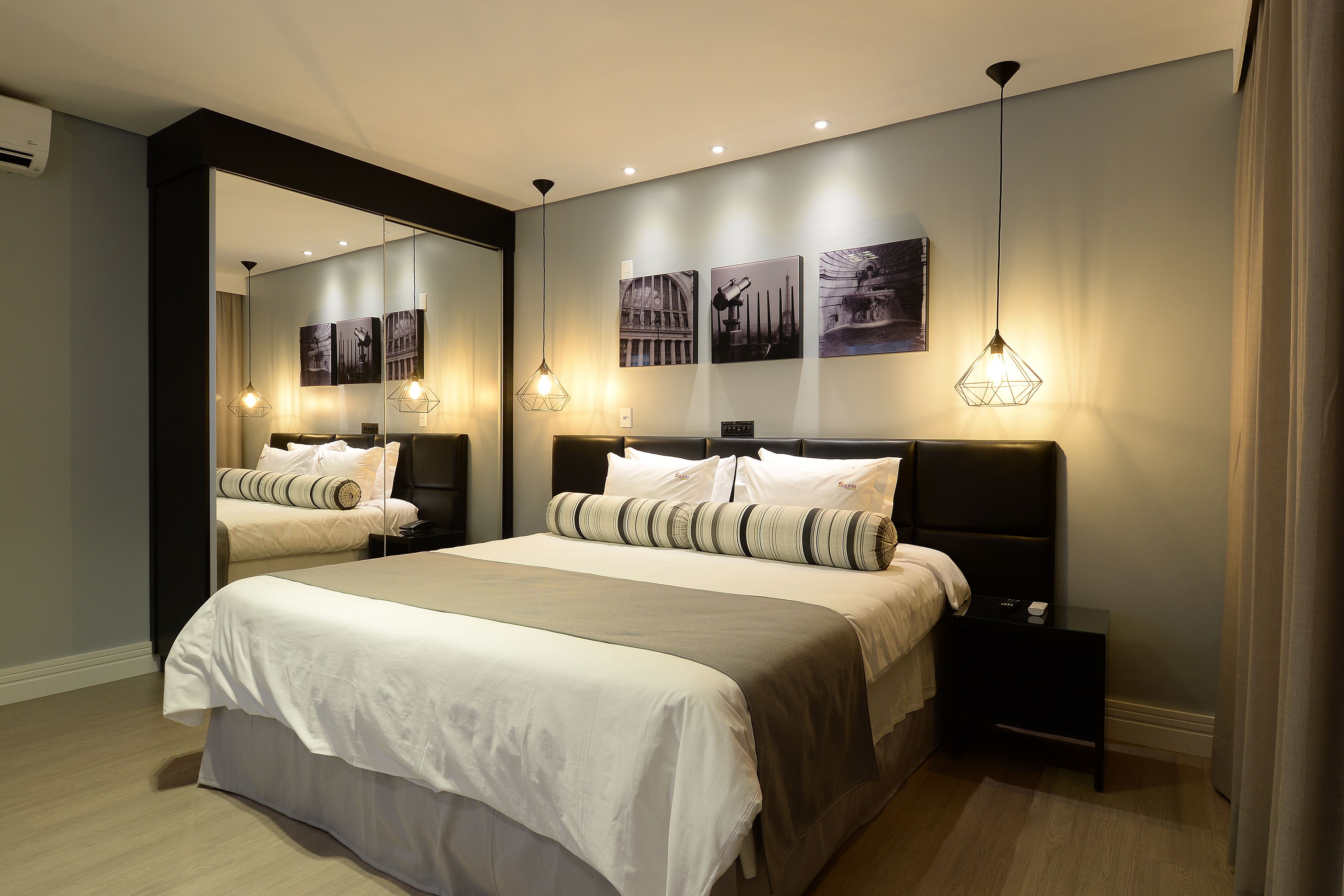 deluxe room | 1 bedroom, premium bedding, minibar, in-room safe