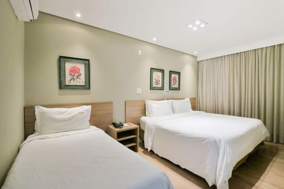 Minibar, in-room safe, individually decorated, individually furnished