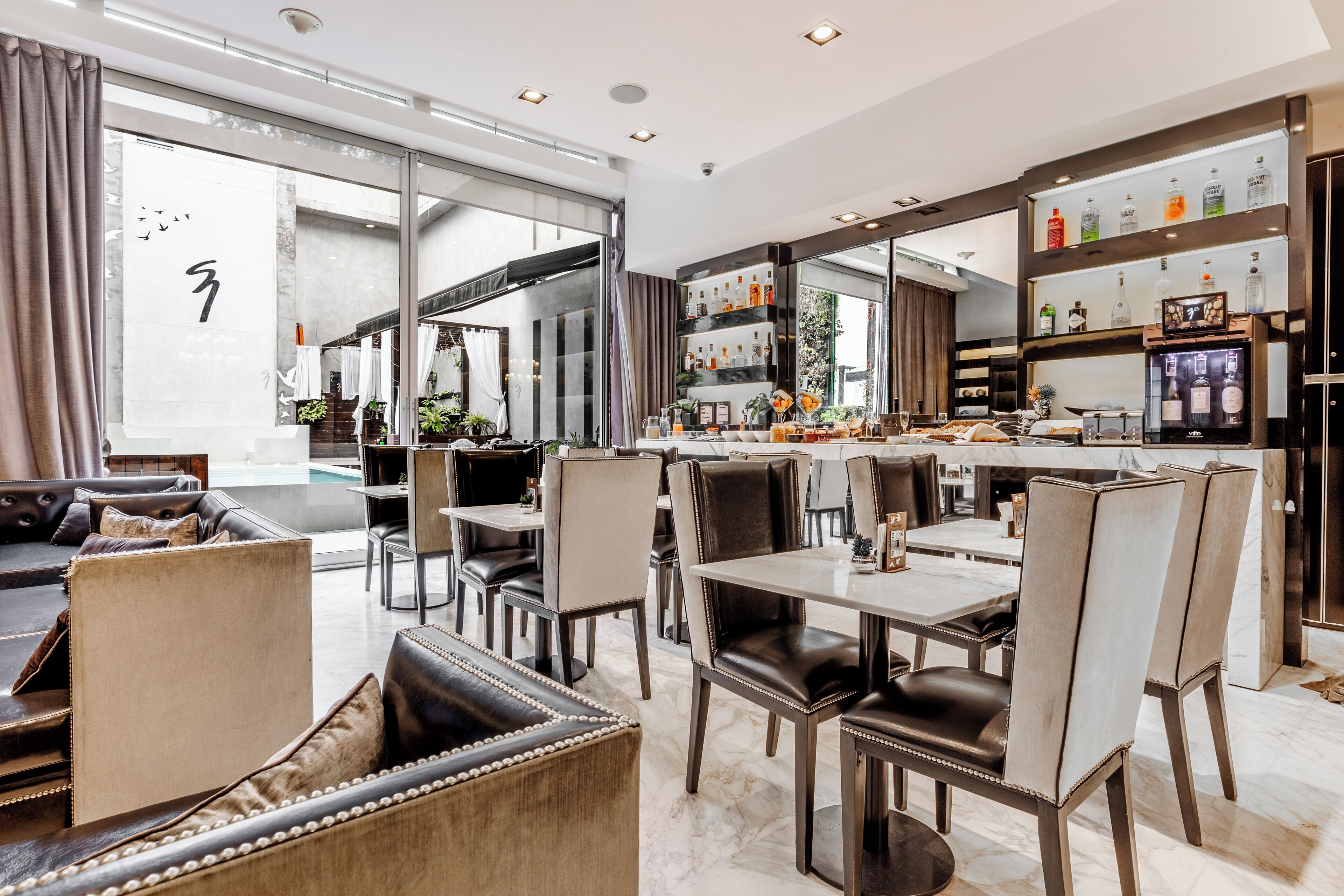 Free daily local cuisine breakfast