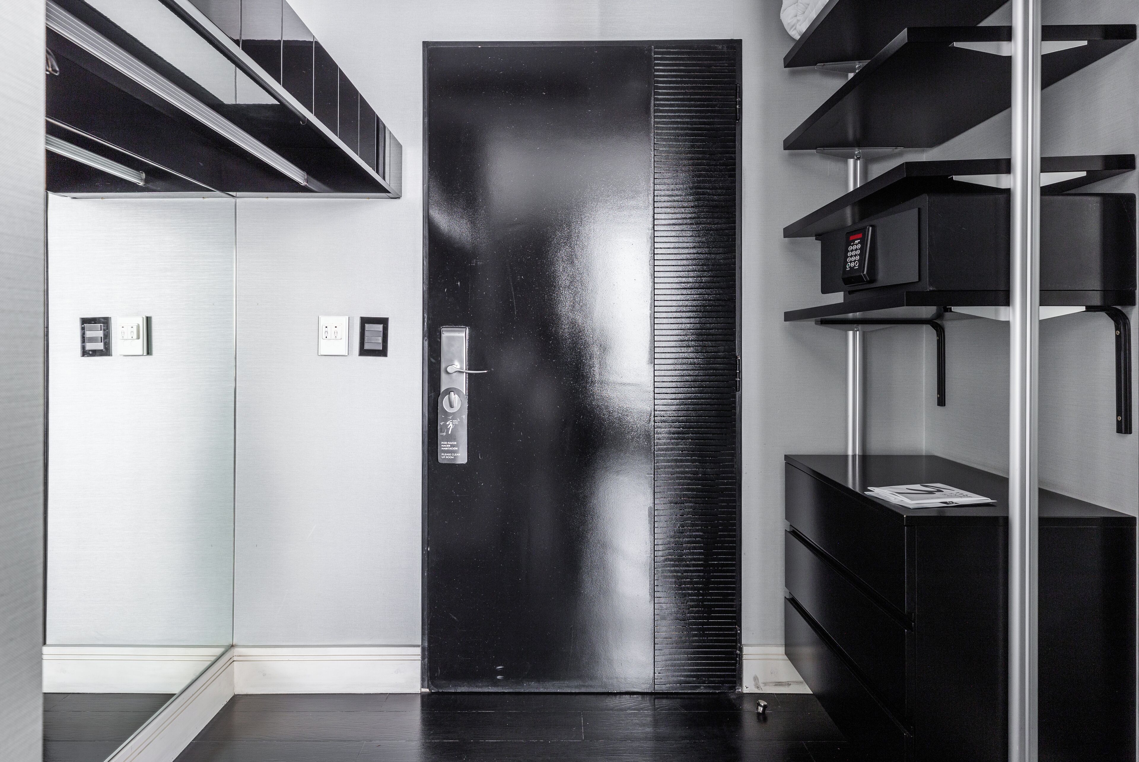 Habitación Deluxe | Ropa de cama de alta calidad y edredones de plumas