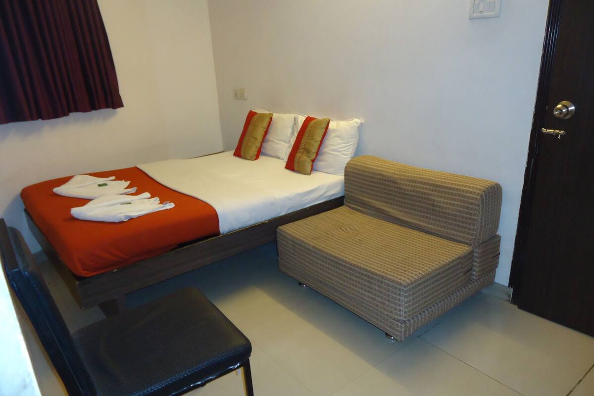 Superior Room | Premium bedding, WiFi (free)