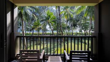 Habitación Deluxe, vista al océano (Pre-Opening) | Vista a la playa o el mar