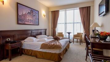 Standard Double Room, Private Bathroom, City View | 1 bedroom, premium bedding, minibar, in-room safe