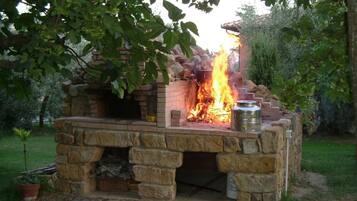 Grill-/Picknickplatz
