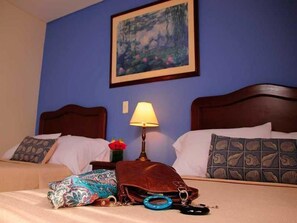 Triple Room | In-room safe, blackout drapes, free WiFi, bed sheets - Hotel Mudejar (Cali)