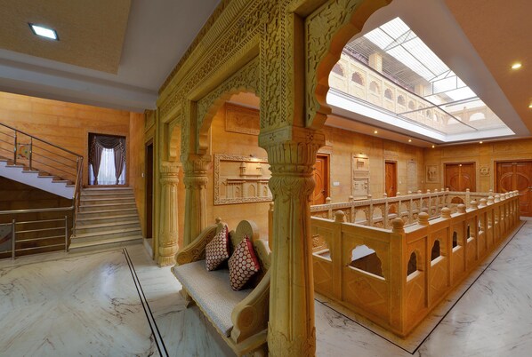Lobby - Hotel Sky Plaza (Jaisalmer)