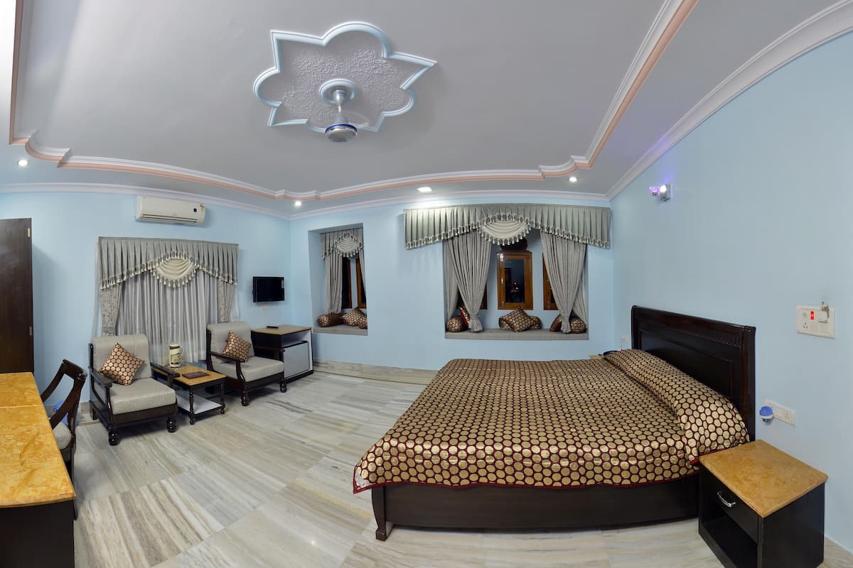 Royal Room with Jaisalmer Fort view | Bộ trải giường bằng vải cotton Ai Cập, bộ đồ giường cao cấp 