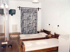 Standard Room | Free cribs/infant beds, free WiFi - Elena Apartments 'The Family' (Chania)