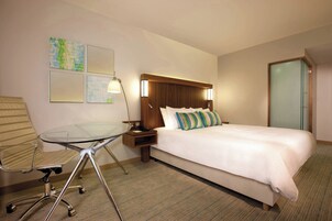 Room, 1 King Bed | Egyptian cotton sheets, hypo-allergenic bedding, pillowtop beds