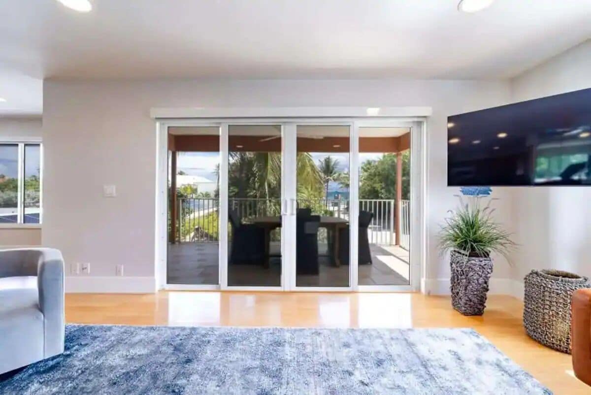 Exclusive Apartment | Individually decorated, individually furnished, laptop workspace